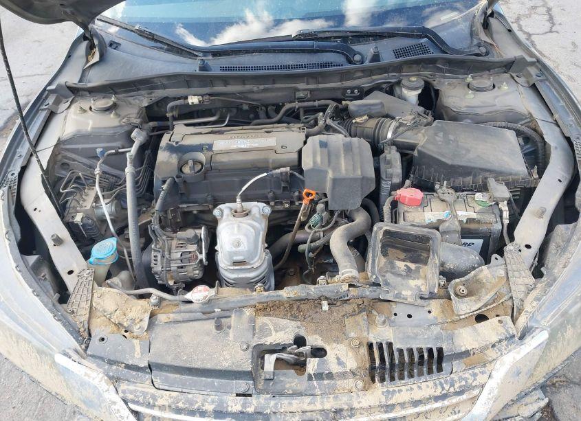 Photo 10 of 2013 Honda Accord LX (VIN 1HGCR2F31DA273112)