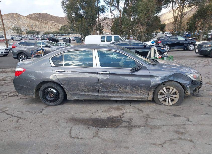 Photo 13 of 2013 Honda Accord LX (VIN 1HGCR2F31DA273112)