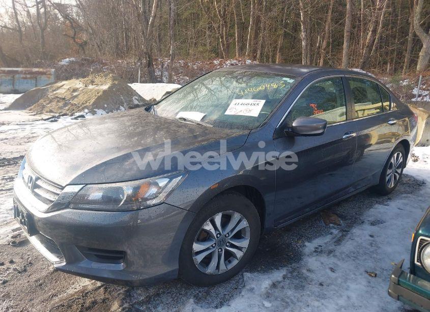 Photo 2 of 2014 Honda Accord LX (VIN 1HGCR2F31EA030031)