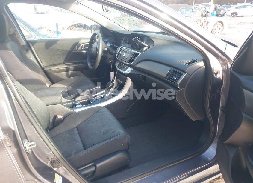 Photo 5 of 2014 Honda Accord LX (VIN 1HGCR2F31EA030031)