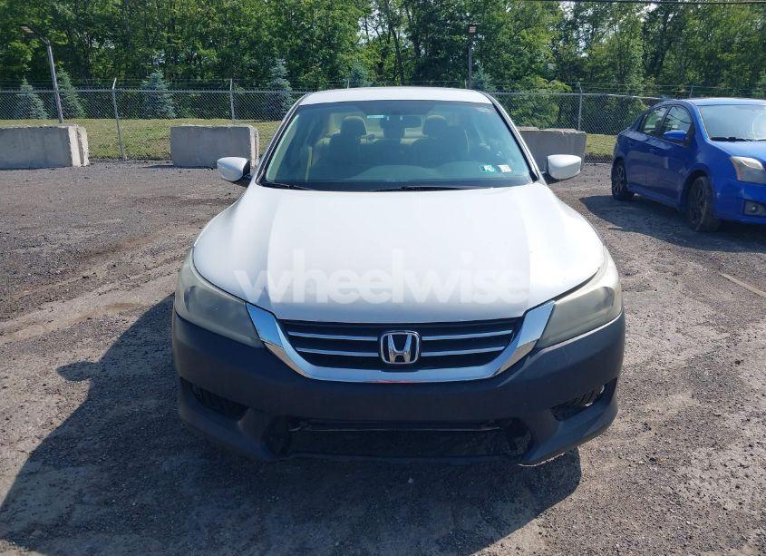 Photo 12 of 2014 Honda Accord LX (VIN 1HGCR2F31EA052112)
