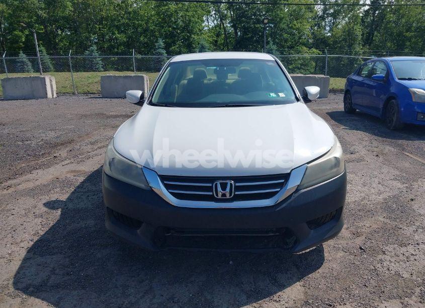 Photo 6 of 2014 Honda Accord LX (VIN 1HGCR2F31EA052112)