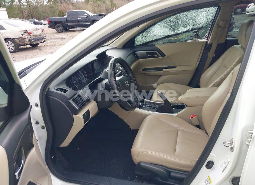 Photo 5 of 2014 Honda Accord LX (VIN 1HGCR2F31EA078550)