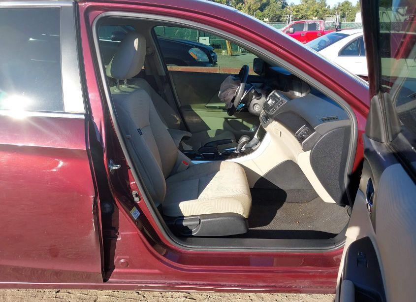 Photo 5 of 2014 Honda Accord LX (VIN 1HGCR2F31EA088205)