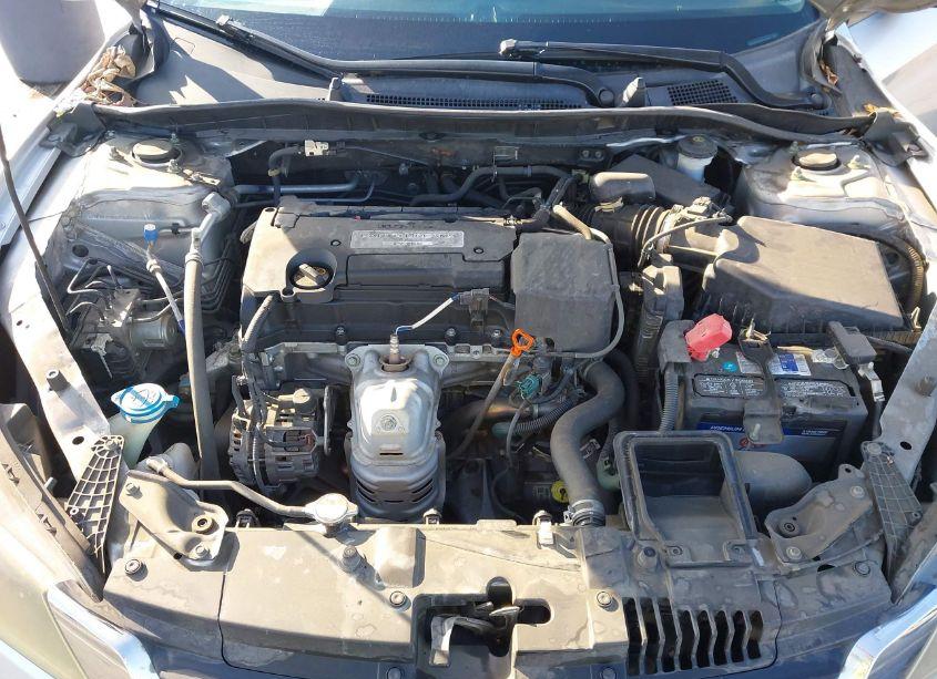 Photo 10 of 2014 Honda Accord LX (VIN 1HGCR2F31EA137094)