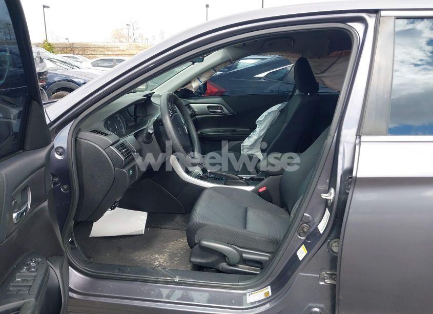 Photo 5 of 2014 Honda Accord LX (VIN 1HGCR2F31EA182813)