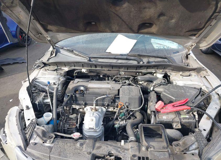 Photo 10 of 2014 Honda Accord LX (VIN 1HGCR2F31EA215762)