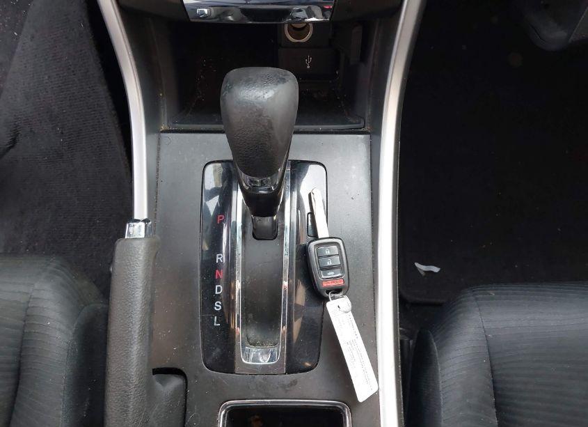 Photo 11 of 2014 Honda Accord LX (VIN 1HGCR2F31EA215762)