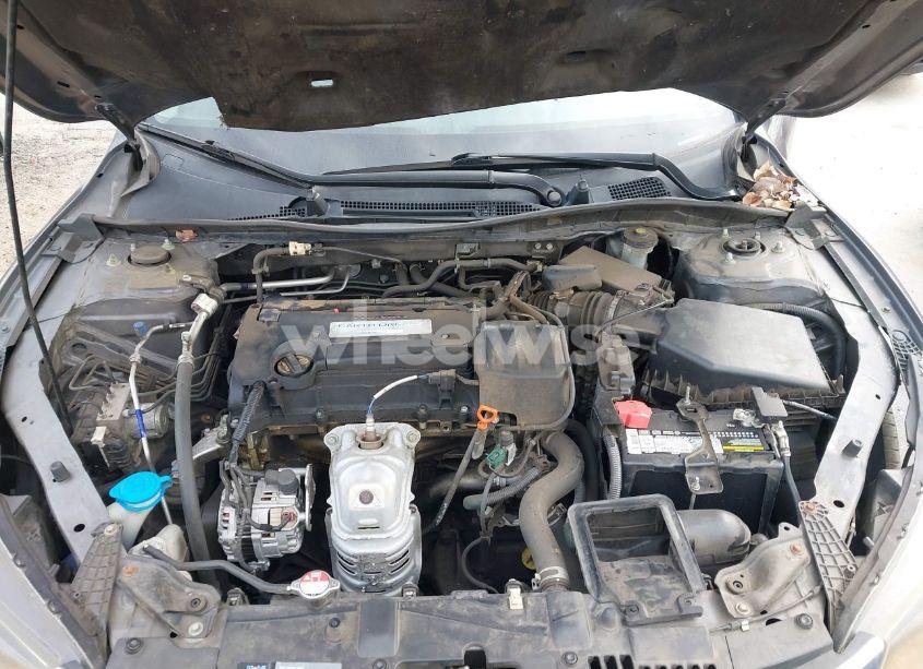 Photo 10 of 2014 Honda Accord LX (VIN 1HGCR2F31EA219651)