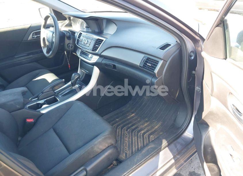 Photo 5 of 2014 Honda Accord LX (VIN 1HGCR2F31EA223814)