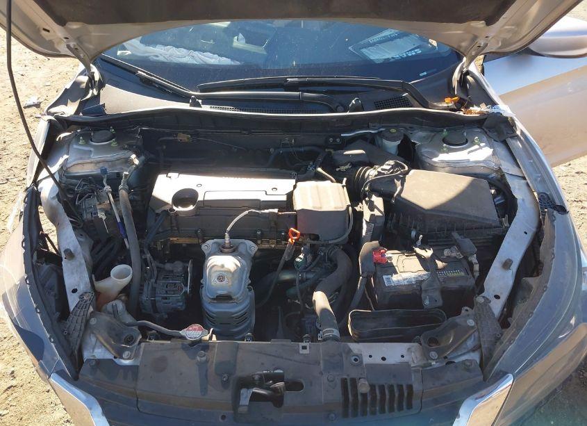 Photo 10 of 2014 Honda Accord LX (VIN 1HGCR2F31EA249510)