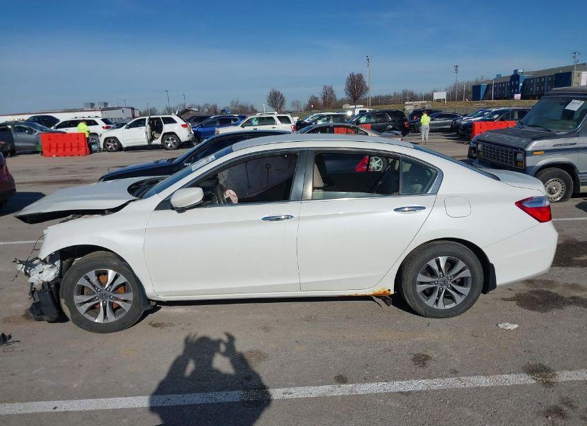 Photo 14 of 2014 Honda Accord LX (VIN 1HGCR2F31EA291482)
