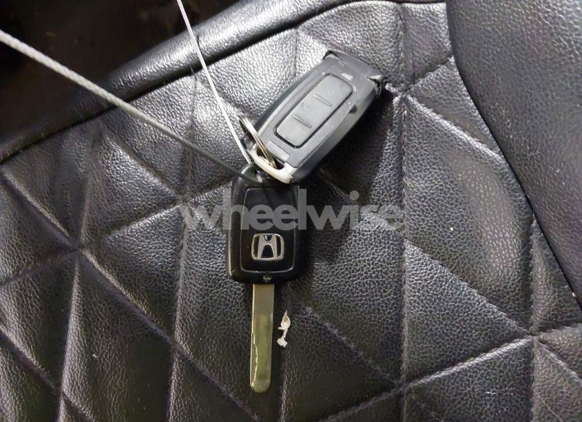 Photo 11 of 2015 Honda Accord LX (VIN 1HGCR2F31FA011285)