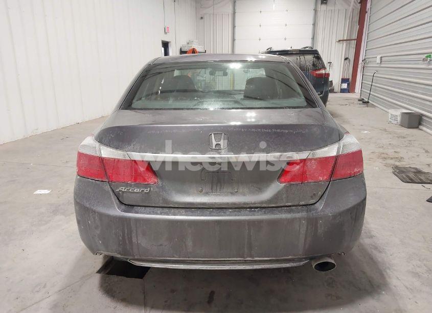 Photo 16 of 2015 Honda Accord LX (VIN 1HGCR2F31FA011285)