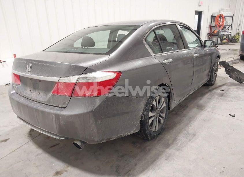 Photo 4 of 2015 Honda Accord LX (VIN 1HGCR2F31FA011285)