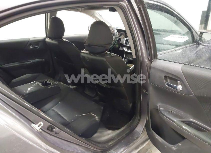 Photo 8 of 2015 Honda Accord LX (VIN 1HGCR2F31FA011285)