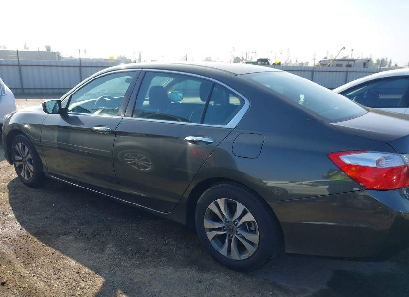 Photo 14 of 2015 Honda Accord LX (VIN 1HGCR2F31FA019581)