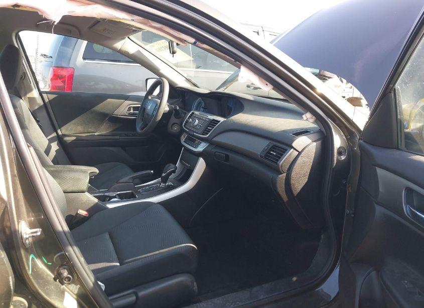 Photo 5 of 2015 Honda Accord LX (VIN 1HGCR2F31FA019581)