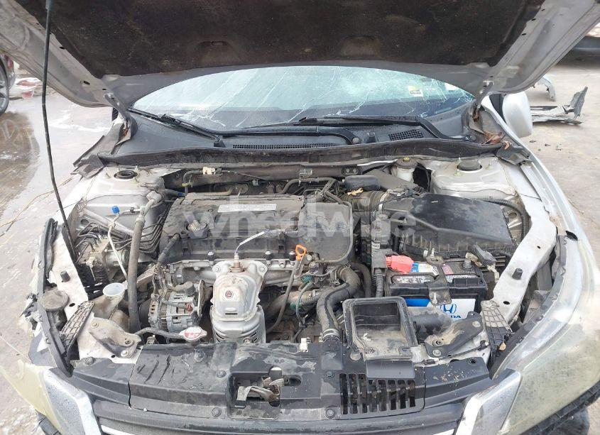 Photo 10 of 2015 Honda Accord LX (VIN 1HGCR2F31FA022433)