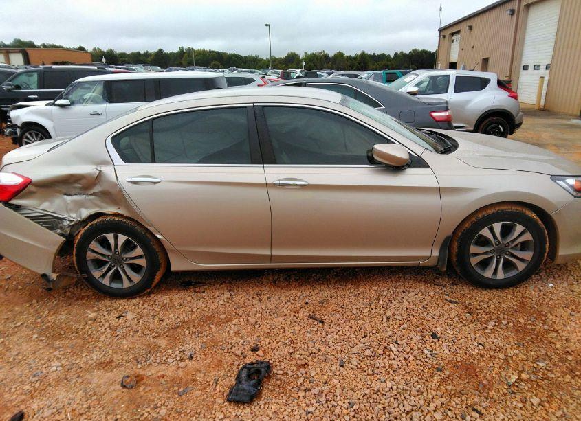 Photo 13 of 2015 Honda Accord LX (VIN 1HGCR2F31FA099092)