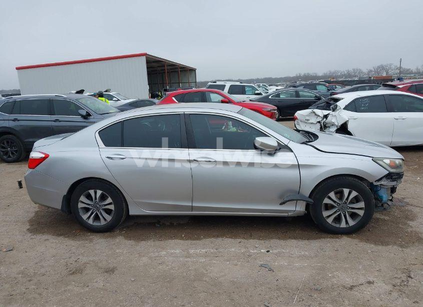 Photo 13 of 2015 Honda Accord LX (VIN 1HGCR2F31FA115663)