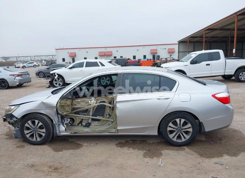 Photo 14 of 2015 Honda Accord LX (VIN 1HGCR2F31FA115663)