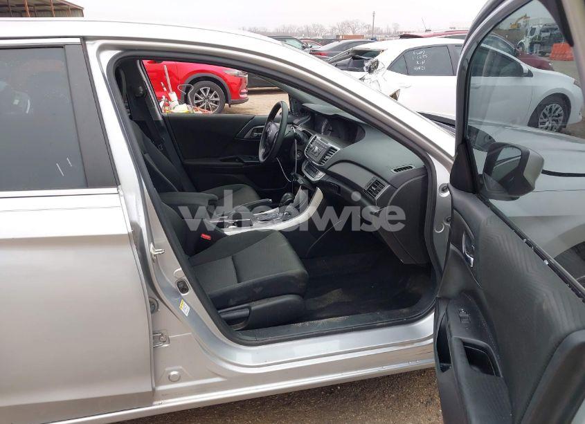 Photo 5 of 2015 Honda Accord LX (VIN 1HGCR2F31FA115663)