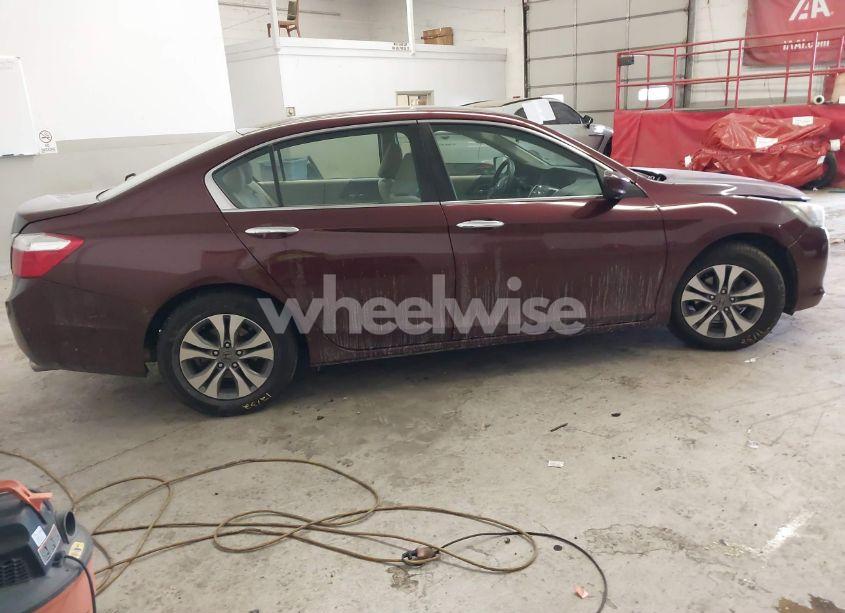 Photo 4 of 2015 Honda Accord LX (VIN 1HGCR2F31FA133726)