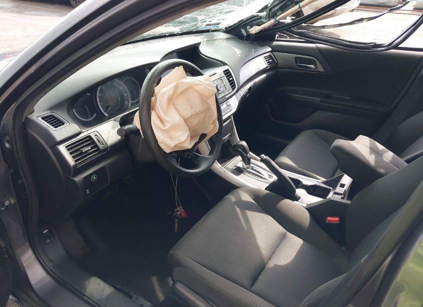 Photo 5 of 2015 Honda Accord LX (VIN 1HGCR2F31FA136786)