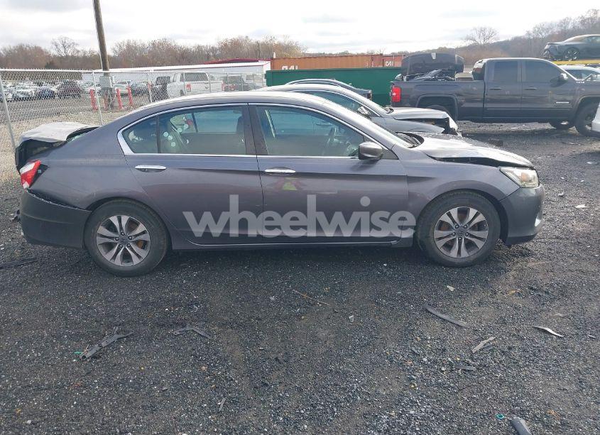 Photo 13 of 2015 Honda Accord LX (VIN 1HGCR2F31FA140885)