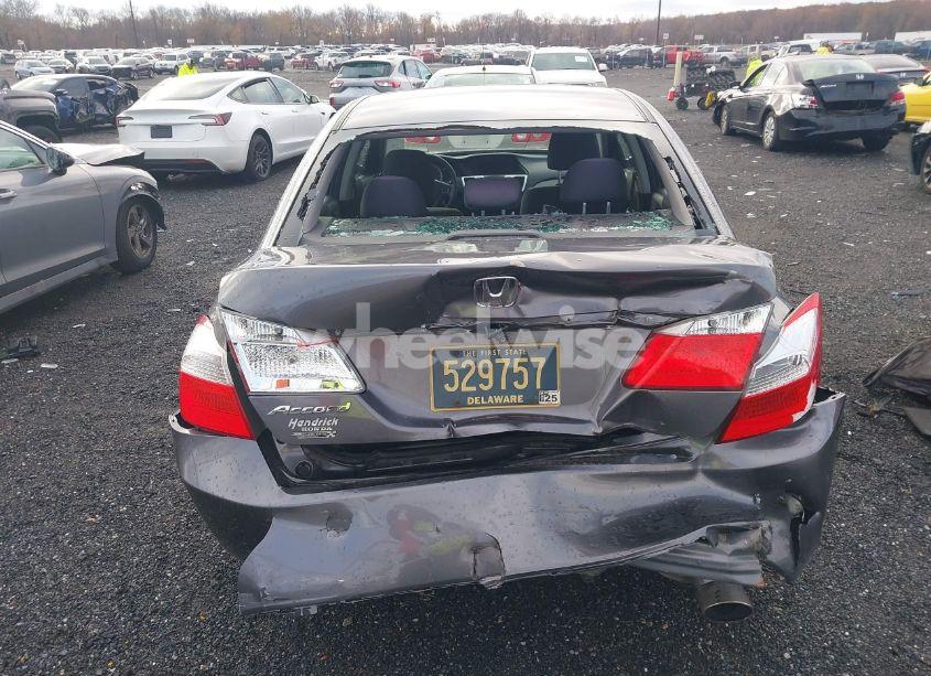 Photo 16 of 2015 Honda Accord LX (VIN 1HGCR2F31FA140885)