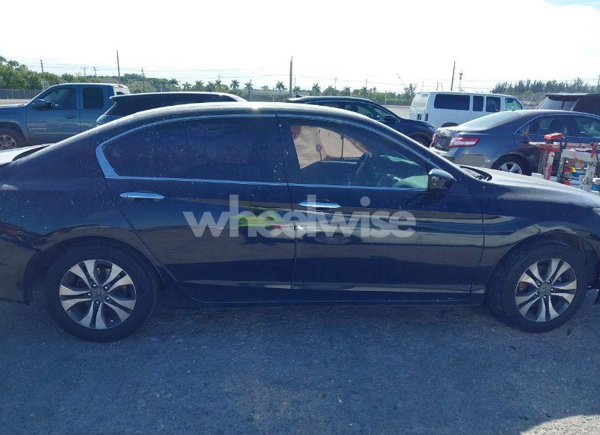 Photo 14 of 2015 Honda Accord LX (VIN 1HGCR2F31FA159971)
