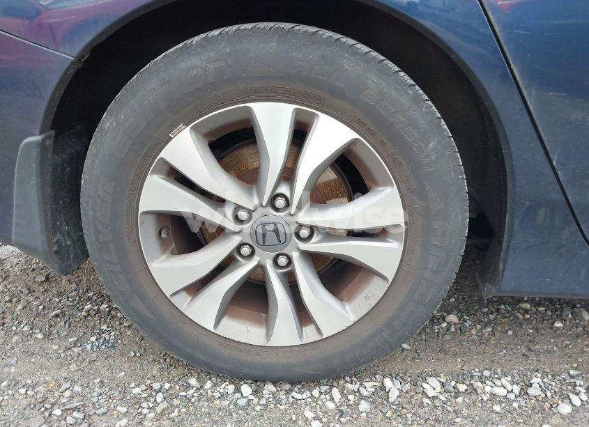 Photo 12 of 2015 Honda Accord LX (VIN 1HGCR2F31FA162028)