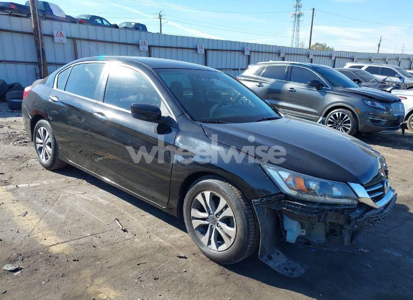 2015 Honda Accord LX (VIN 1HGCR2F31FA173272) main photo