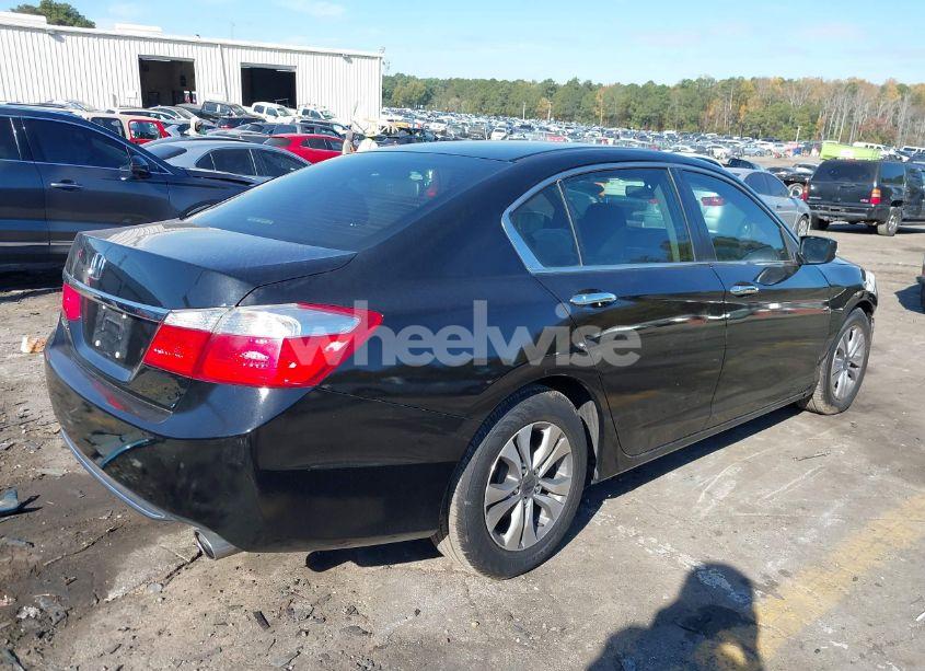 Photo 4 of 2015 Honda Accord LX (VIN 1HGCR2F31FA173272)