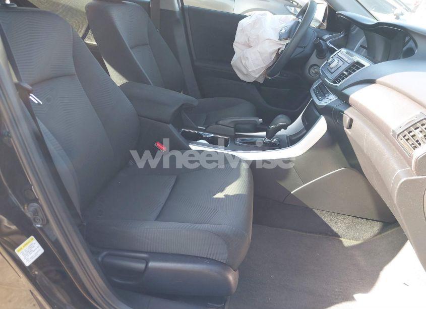 Photo 5 of 2015 Honda Accord LX (VIN 1HGCR2F31FA173272)