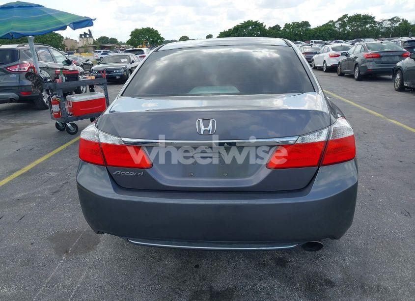 Photo 16 of 2015 Honda Accord LX (VIN 1HGCR2F31FA199595)