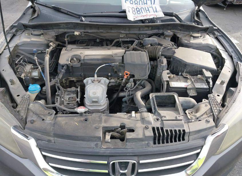 Photo 10 of 2015 Honda Accord LX (VIN 1HGCR2F31FA216041)