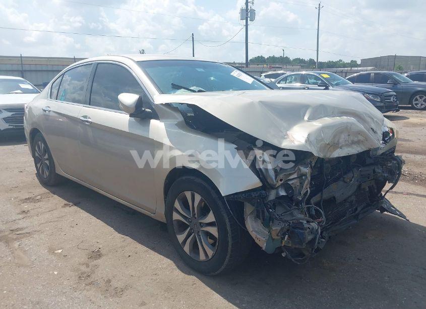 2015 Honda Accord LX (VIN 1HGCR2F31FA262775) main photo