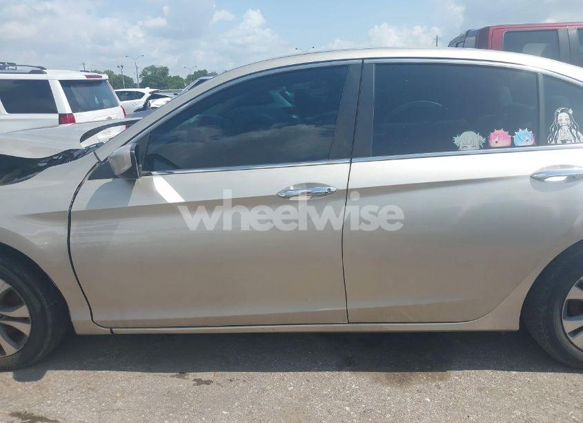 Photo 15 of 2015 Honda Accord LX (VIN 1HGCR2F31FA262775)