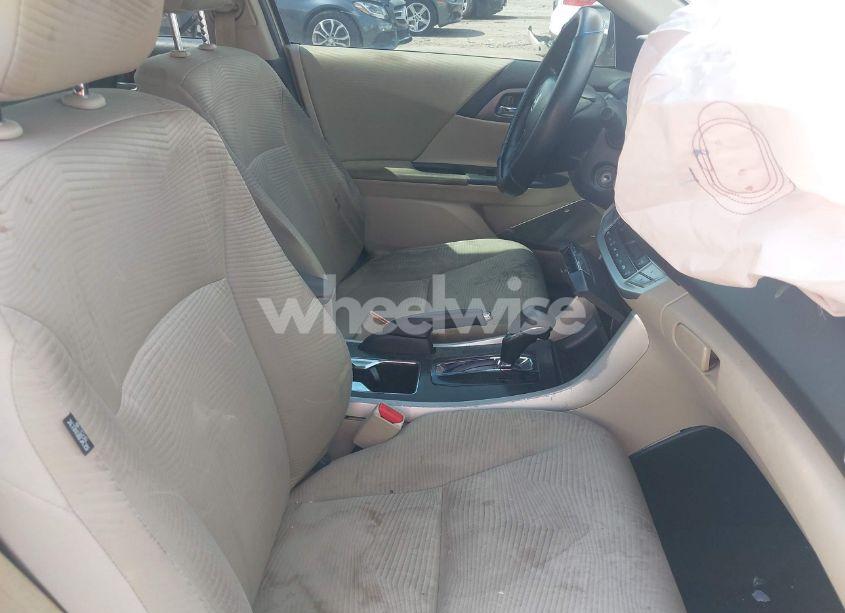 Photo 5 of 2015 Honda Accord LX (VIN 1HGCR2F31FA262775)