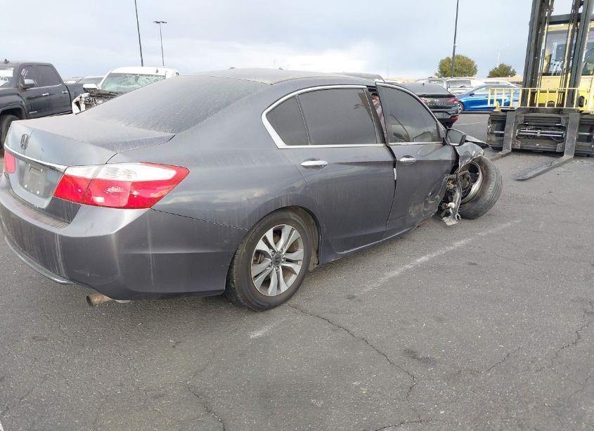Photo 4 of 2015 Honda Accord LX (VIN 1HGCR2F31FA263506)