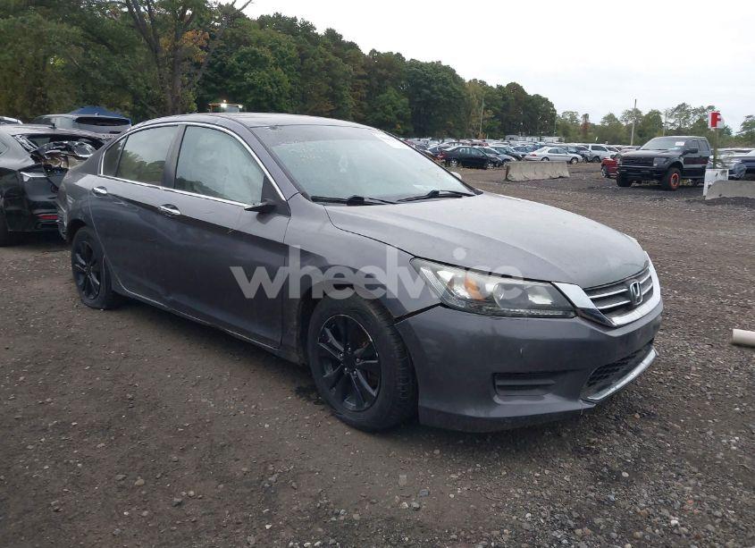 2015 Honda Accord LX (VIN 1HGCR2F31FA265871) main photo