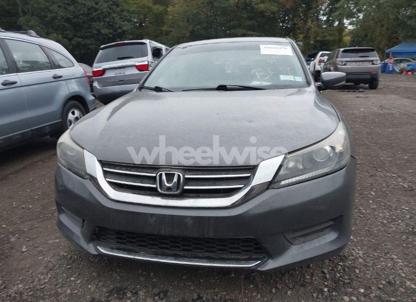 Photo 12 of 2015 Honda Accord LX (VIN 1HGCR2F31FA265871)