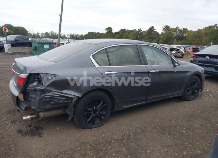 Photo 13 of 2015 Honda Accord LX (VIN 1HGCR2F31FA265871)