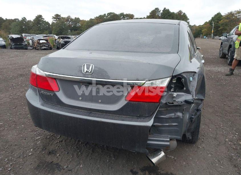 Photo 16 of 2015 Honda Accord LX (VIN 1HGCR2F31FA265871)