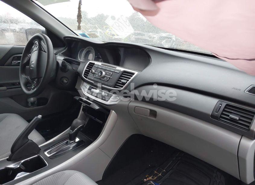 Photo 5 of 2015 Honda Accord LX (VIN 1HGCR2F31FA265871)