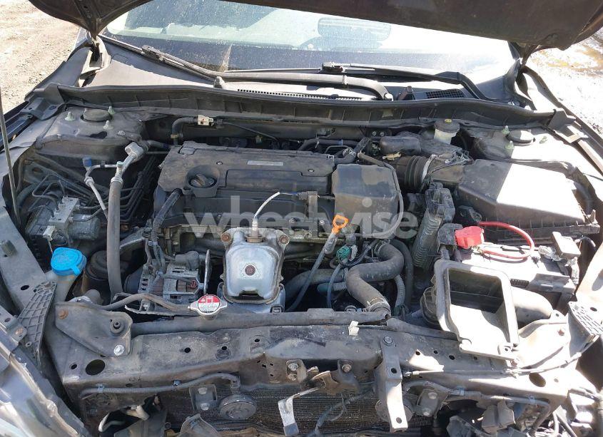 Photo 10 of 2016 Honda Accord LX (VIN 1HGCR2F31GA098364)