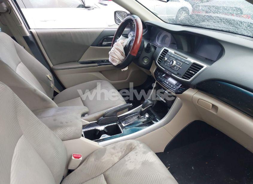 Photo 5 of 2016 Honda Accord LX (VIN 1HGCR2F31GA117494)