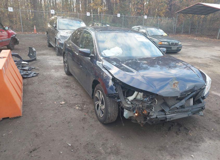 2016 Honda Accord LX (VIN 1HGCR2F31GA118502) main photo